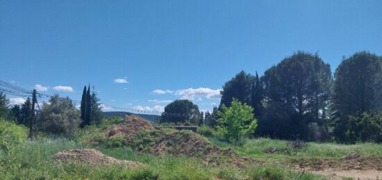 Terrain à bâtir à Villecroze, Provence-Alpes-Côte d'Azur