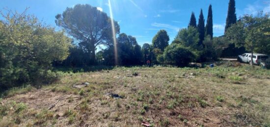 Terrain à bâtir à Carnoules, Provence-Alpes-Côte d'Azur