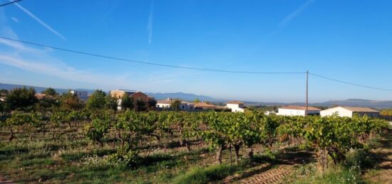 Terrain à bâtir à Pourrières, Provence-Alpes-Côte d'Azur